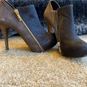 SOLD Booties - Vero Cuoio